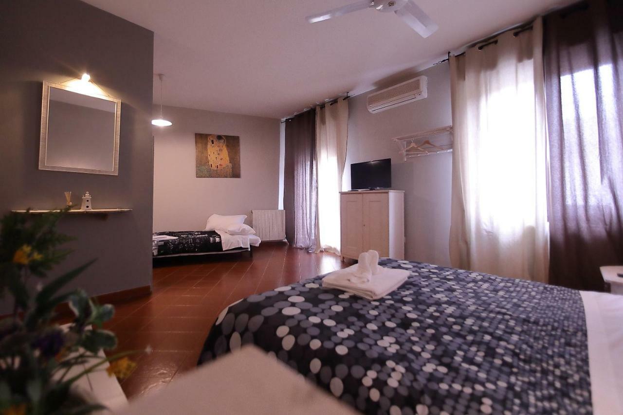 Sk Home Пескиера дел Гарда Екстериор снимка